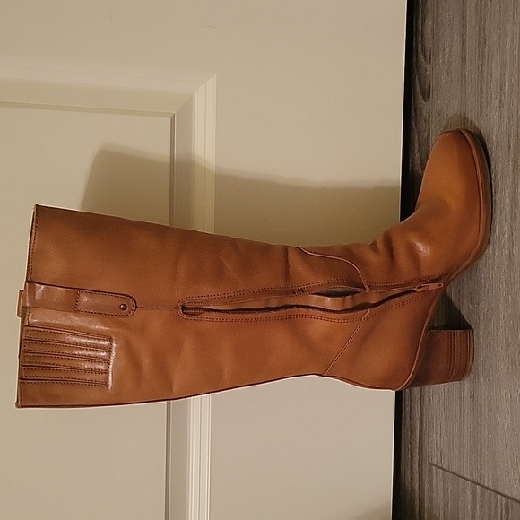 Leather boots - Picture 2 of 6